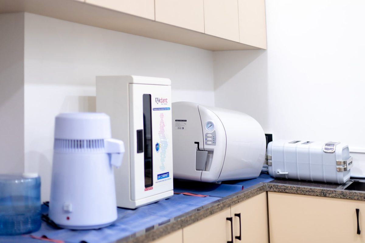 Equipment and containers on the clinic worktop used for instrument preparation